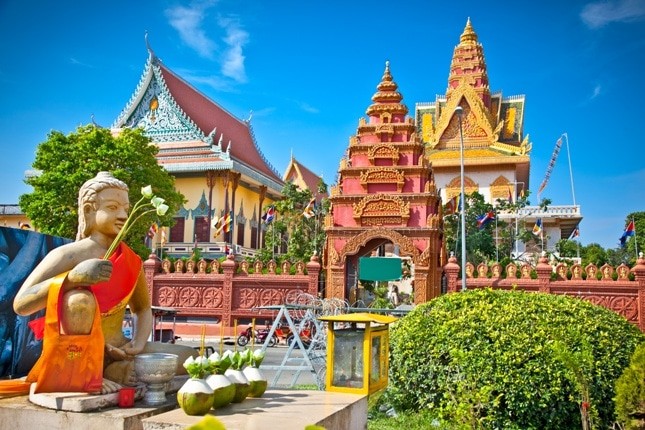 Wat Ounalom Pagoda, Phnom Penh, Cambodia.